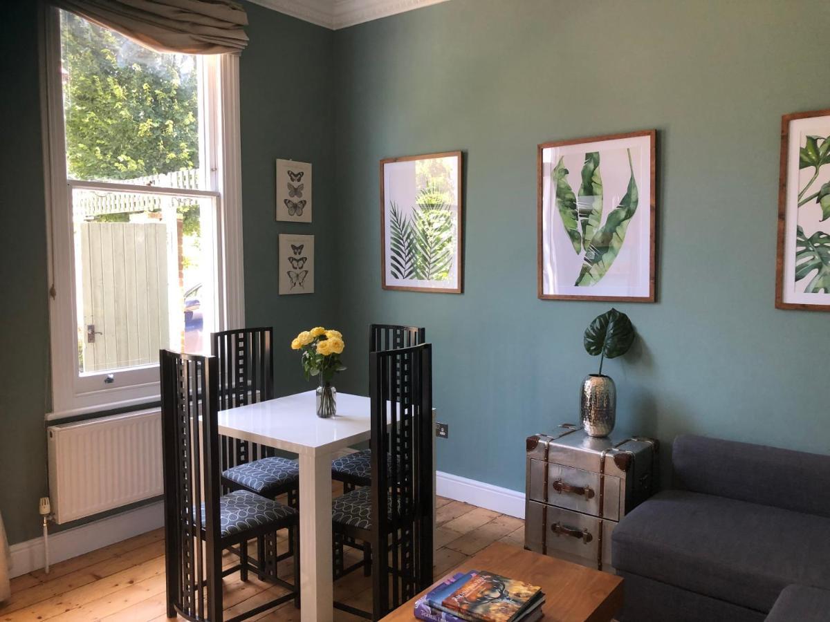 Richmond & Kew Gardens Cozy Garden Flat By The Pagoda ภายนอก รูปภาพ