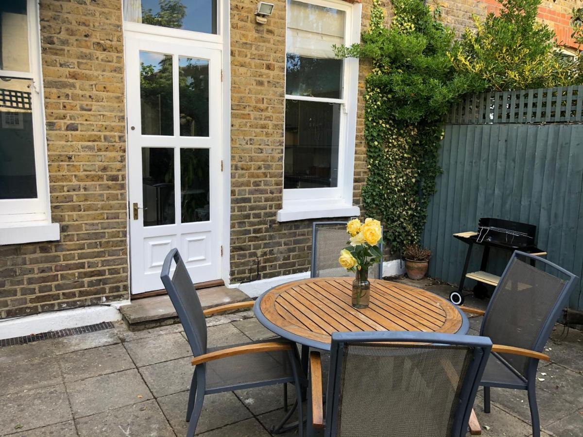 Richmond & Kew Gardens Cozy Garden Flat By The Pagoda ภายนอก รูปภาพ