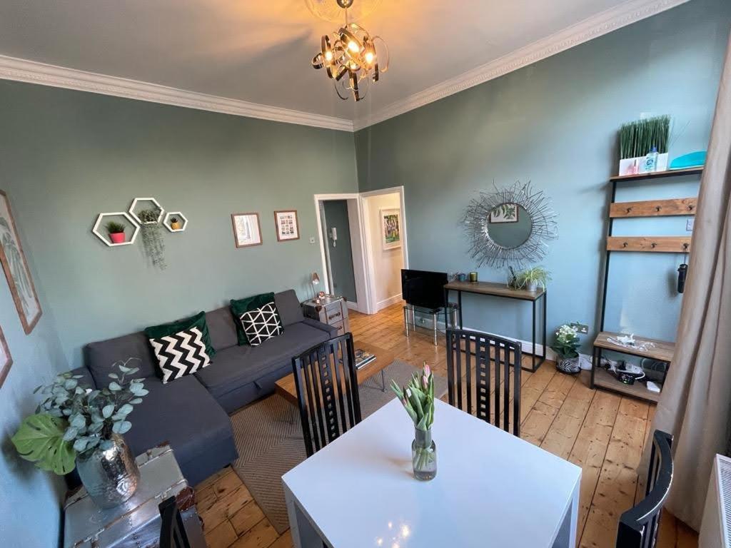 Richmond & Kew Gardens Cozy Garden Flat By The Pagoda ภายนอก รูปภาพ
